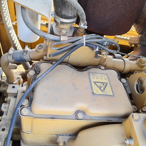 Large Used CAT D8R Bulldozer 228kw Rated Power 625L Large Fuel Tank Capacity
