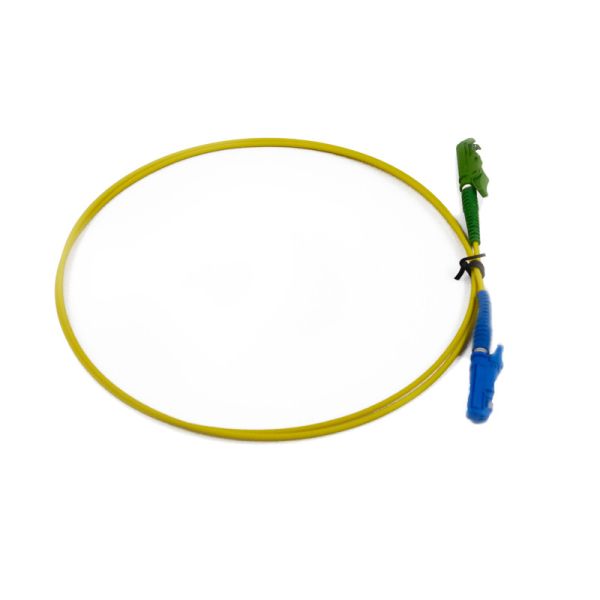 3.0mm LSZH Round MPO MTP Patch Cord with Low Insertion Loss ≤0.35dB for 10G OM3 OM4 Multimode Applications