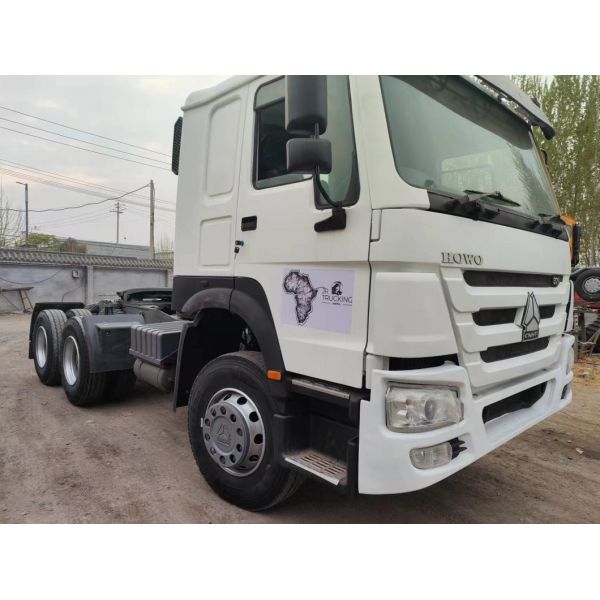 Сертифицированные по ISO Sinotruk HOWO 6X4 10 колесные тракторные грузовики для тяжелой перевозки