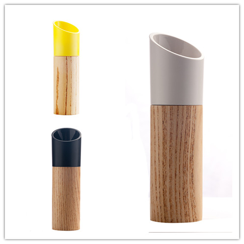 Manual Coarse Sea Salt Grinder Creative Wooden Pepper Powder Grinder