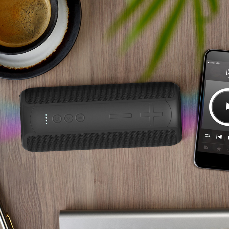 Диктор Ozzie Bluetooth портативный со светами IPX7 СИД делает TWS водостойким