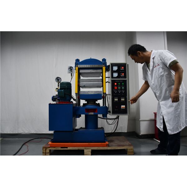 25T Flat Vulcanizer For Pressing Various Molded Products 350×350mm