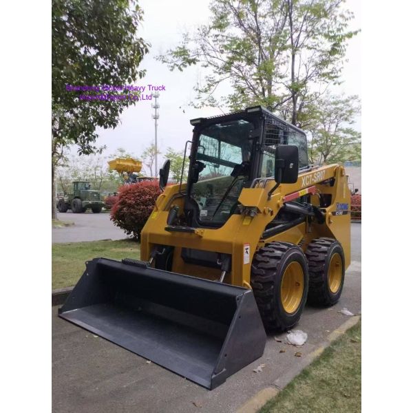 XC7-SR07 3トンミニスキッドステアローダー 35.5kW CE認証