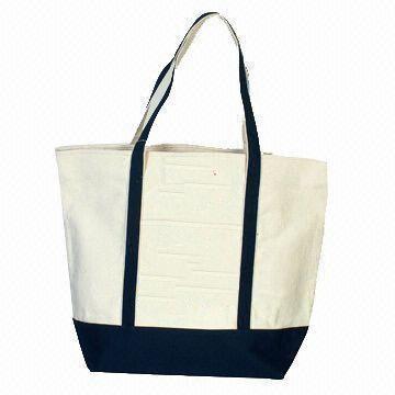 Travel bags, canvas bags and leisure backpacks