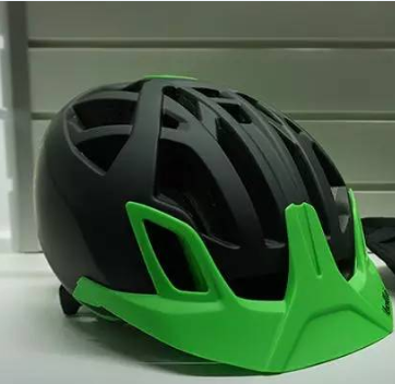 Части пластмассы шлема Х13 мотоцикла отливая в форму