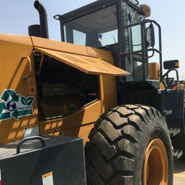 90% New 50CN Side Unloading Loader Maximum Lifting Force 155 KN