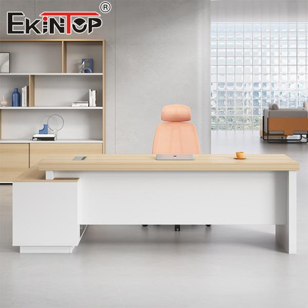 Mesa de escritório em estilo de madeira maciça em forma de L Todos os escritórios modernos Personalização Espaço de escritório