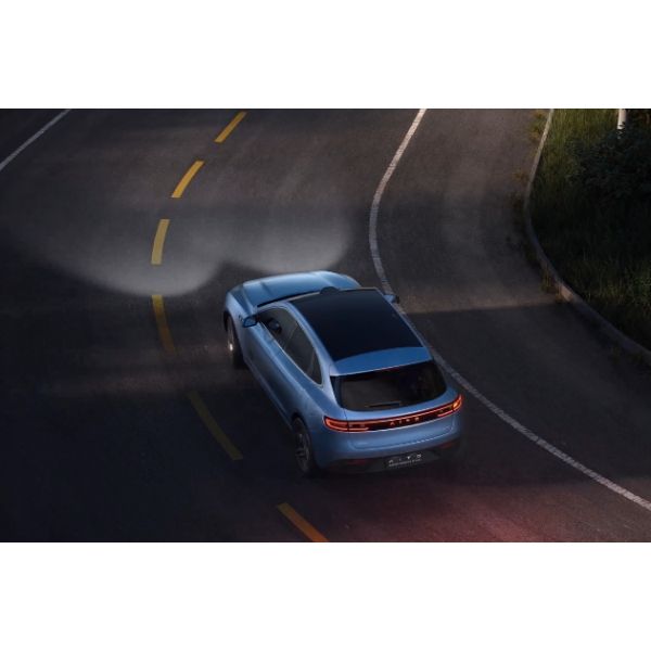 AITO M5 Smart Driving SUV hybride 255km 230km Hybride à quatre roues motrices