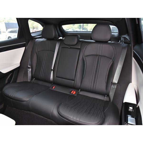 Snapdragon 8155 Hybrid Family Cars Galaxy L7 Plug In SUV Combined Range 1370km