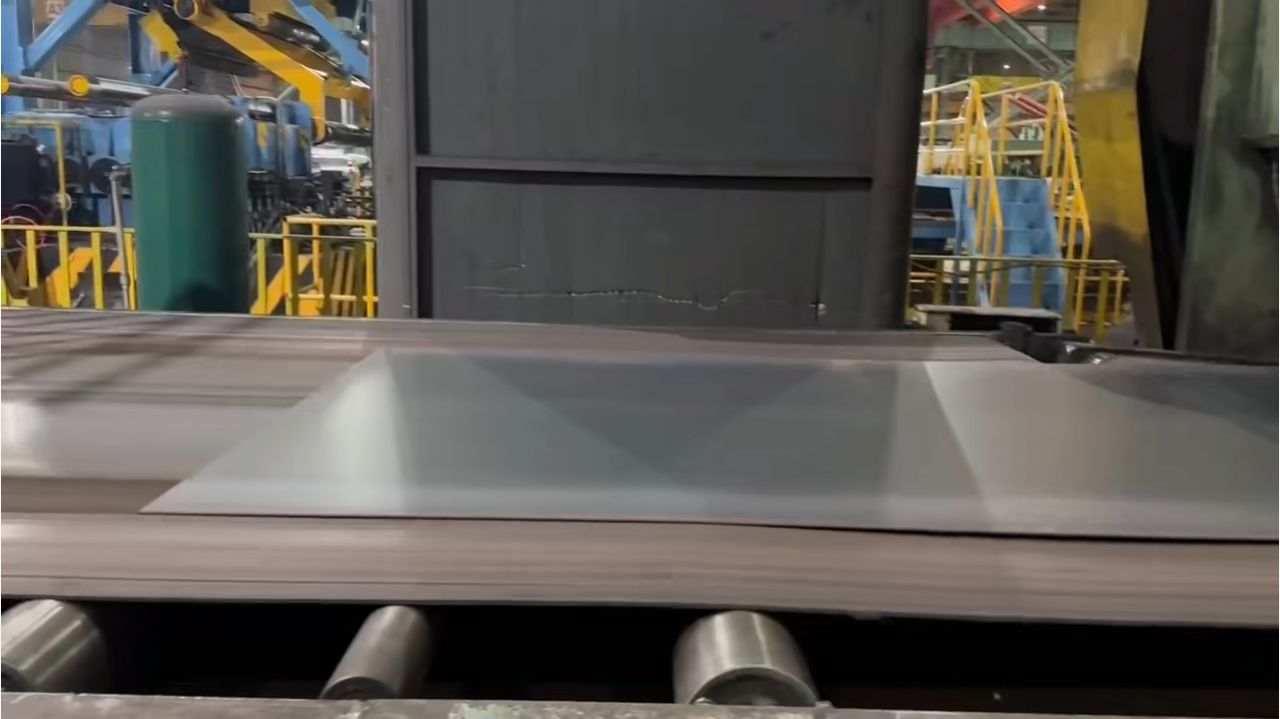 Hot Rolled Carbon Steel Coil (HRC) - ASTM A36 / SS400 / Q235B Mild Steel Roll for Structural Use