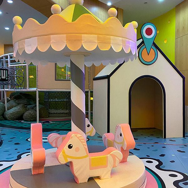 Structures de jeux intérieurs personnalisées pour enfants avec certification de sécurité ASTM/CE