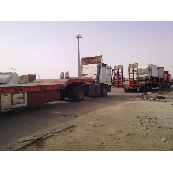 3 Axle Lowbed Semi Trailer , Low Flatbed Trailer With Air Suspension System