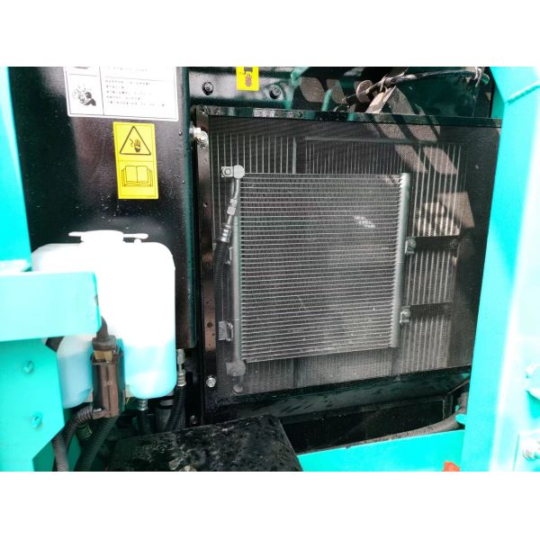 KOBELCO SK75 Crawler Excavator with Energy-saving and Environmentally Friendly Engine