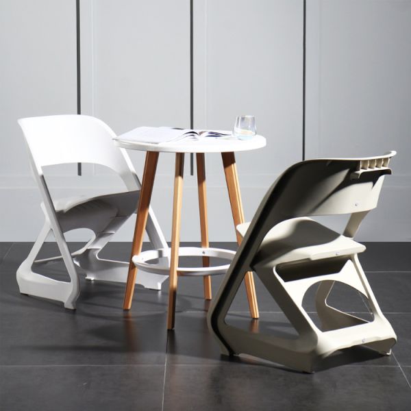 Simple Modern Stackable Plastic Cafe Chairs for Nordic Morden Outdoor Leisure Balcony