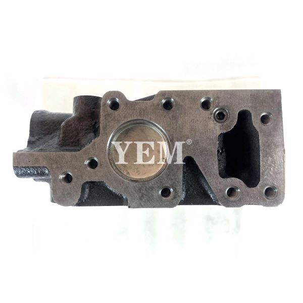 A2300 A2300T Cummins Cylinder Head , 4900931 Doosan Forklift Parts