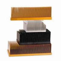 T4, T5 despejan perfiles de aluminio lisos de la protuberancia del disipador de calor con Chromizing/Chromising de madera
