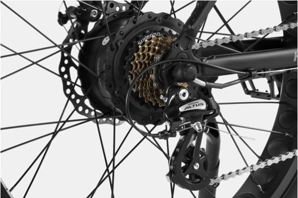 7 Speed Adult Electric Mountain Bike 6061 Aluminum Alloy 700W 40-50km