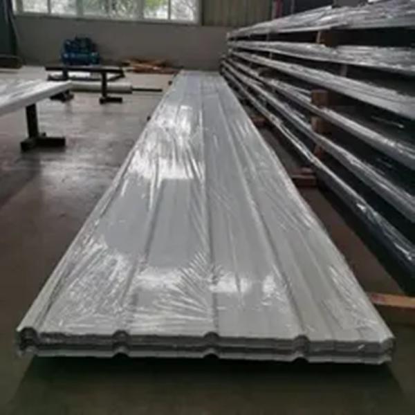 o telhado ondulado do metal de 1800-2000mm cobre a isolação térmica de grande resistência galvanizada