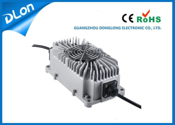 Waterproof IP67 14.6V 12V 15A battery charger for lead acid / lithium / lifepo4 batteries