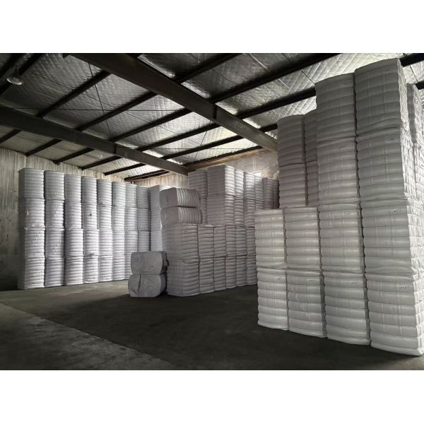 Heat Resistant  Low Metal Fiber , 4D*51MM , Virgin , Raw White ,  Composition Designed For In Extreme Temperature Industrial Settings ,Automotive Trim , Mattress ,  .