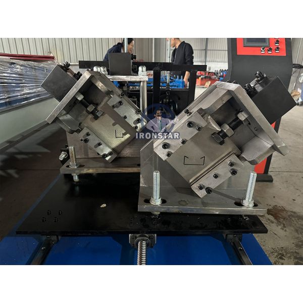 Cd Ud CW UW 2 in 1 drywall stud and truck roll forming machine in Albania U stud roll forming machine