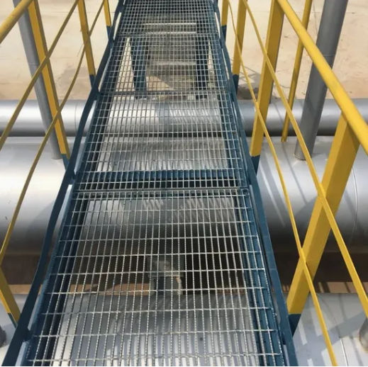 Heavy Duty 6mm 8mm 50mm Pressure Locked Steel Grating for Industrial Platforms