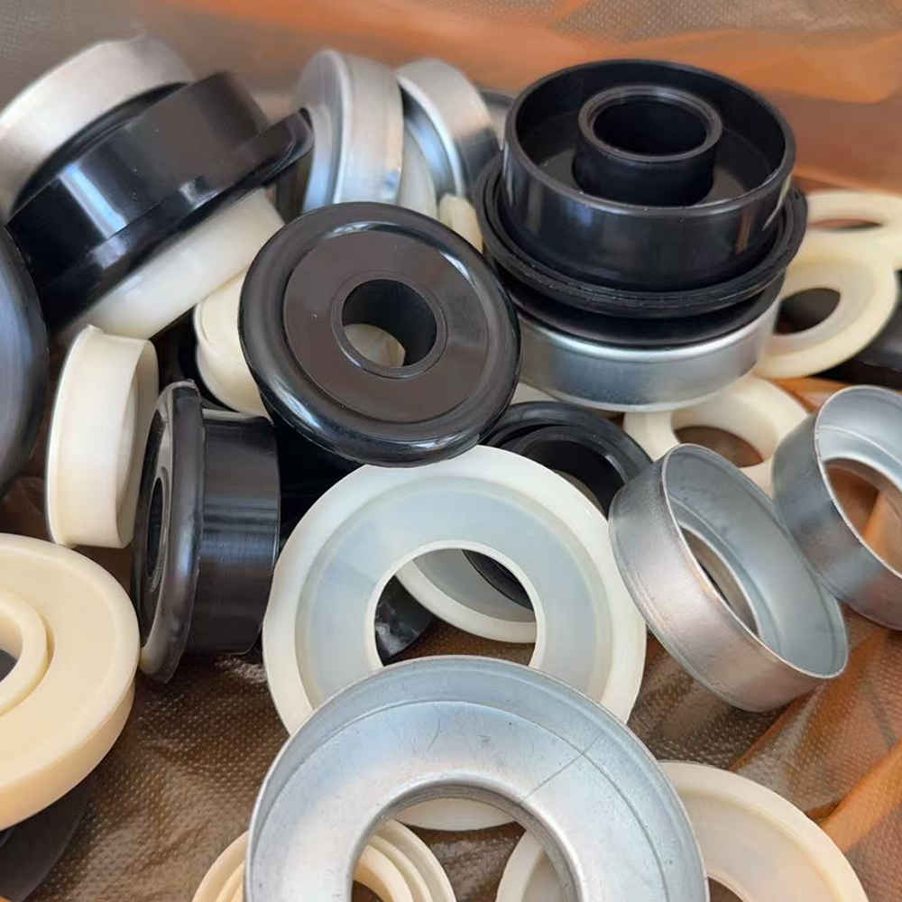 High Precision Corrosion Resistant Dust Proof Labyrinth Seals for Conveyor Rollers