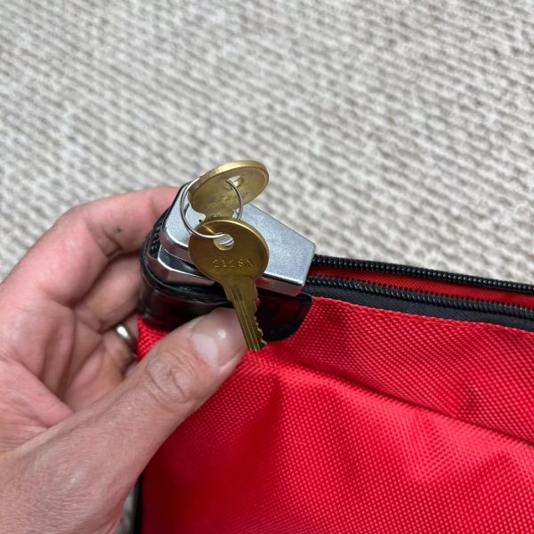 CROSS-BORDER EXPLOSIVE BANK BAG ZIPPER BAG RED NYLON SECURITY PURSE MEDICINE BAG GUN AMMO BAG