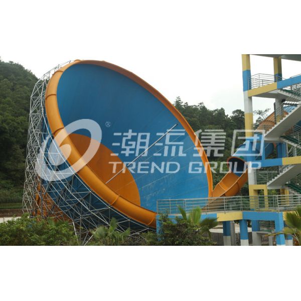 Glissière d'eau superbe géante drôle de tornade, cavaliers de la capacité 720 par heure pour le parc d'Aqua