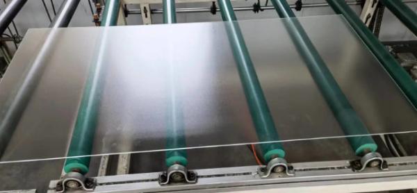 Half Cell 450W Solar Photovoltaic Glass Ultra Clear For Curtain Wall