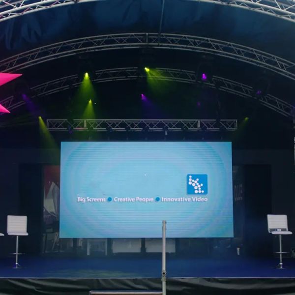 3840Hz SMD P2.6 LED Video Wall Display Panel Rent For Stage Event Backdrop