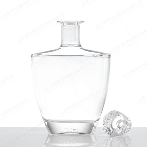 Здоровая стеклянная бутылка без свинца для горячего штампования Золотая бутылка с алкоголем