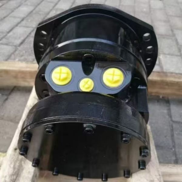 Rexroth MCR3A Piston Motor MCR3A400A45Z33B2M1L12F26S R921812063 Hydraulic Motor for XCMG XC7-SR08B Skid Steer Loader