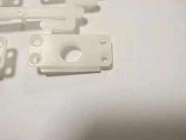 Lockable Top Cover For Electronic Device