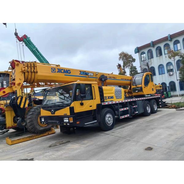 Constrction Lifting Equipment Used Crane XCMG QY25 Loading Capacity 25 Ton