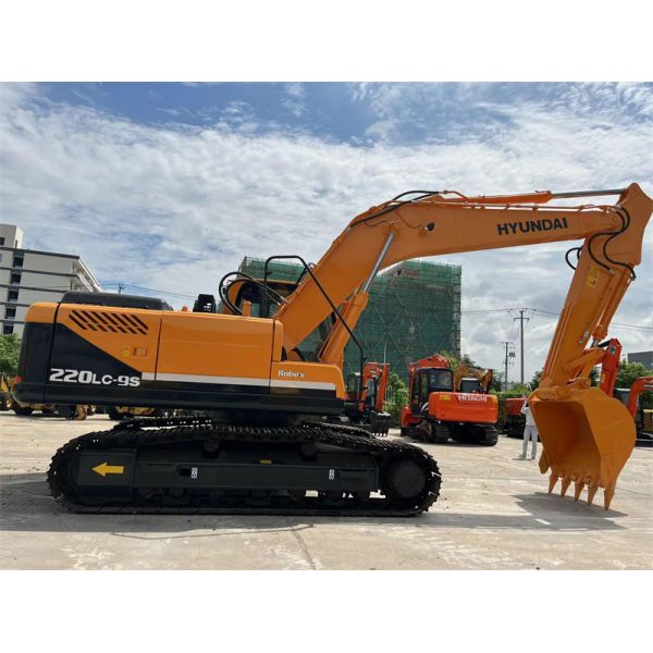Подержанный экскаватор Hyundai 220LC-9S 22 тонны подержанный Hyundai Digger