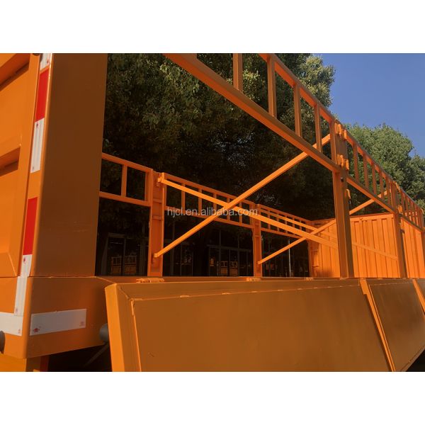 Semi-Trailers with T700/Q345 Steel Main Beam 60 Years of CIMC HUAJUN Dependability