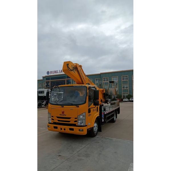 Fabrique Best Selling ISUZU 4X2 35M Plateforme d'échelle aérienne Camion Diesel Surélevée Camion de travail à haute altitude Camion d'exploitation