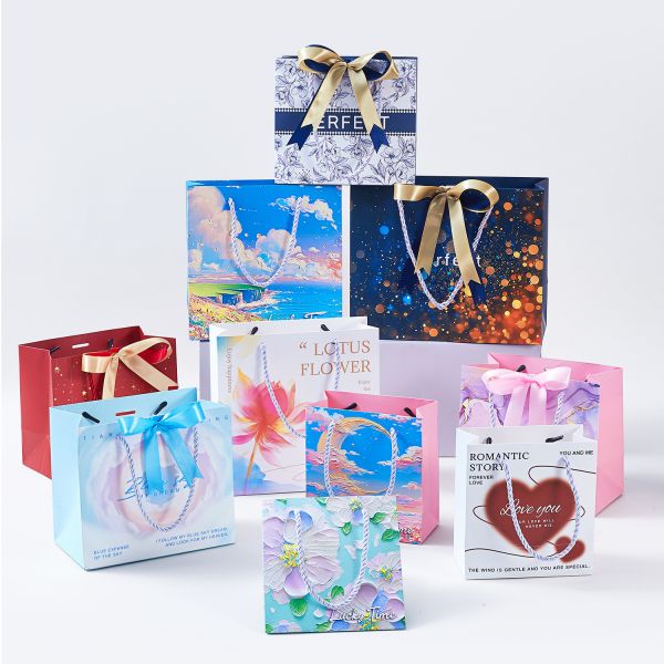 Bolsas de papel de comercio exterior de patrón personalizado Bolsas de regalo de vacaciones Bolsas de embalaje de impresión a color