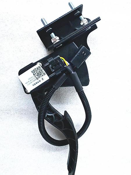 Shacman Truck Parts Weichai Electronic Accelerator Pedal Electronic Accelerator Original Factory Wholesale for Truck Repair