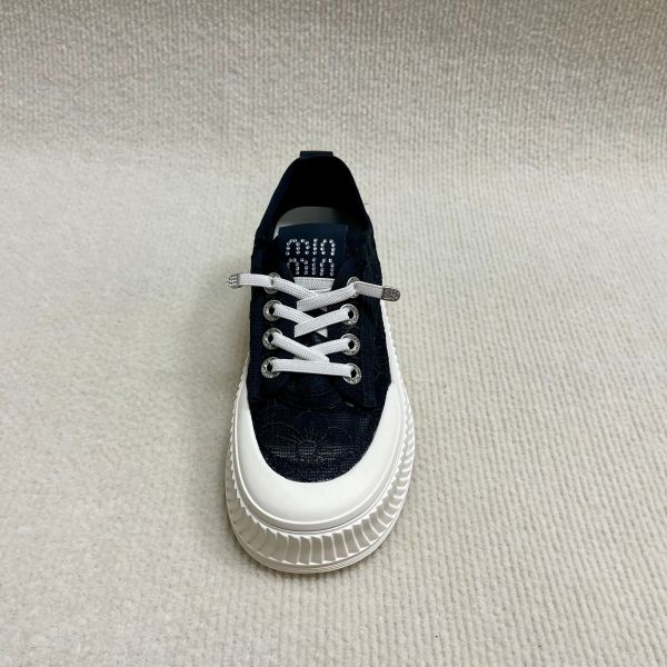 Women fashion fisherman shoes with breathable meth surface