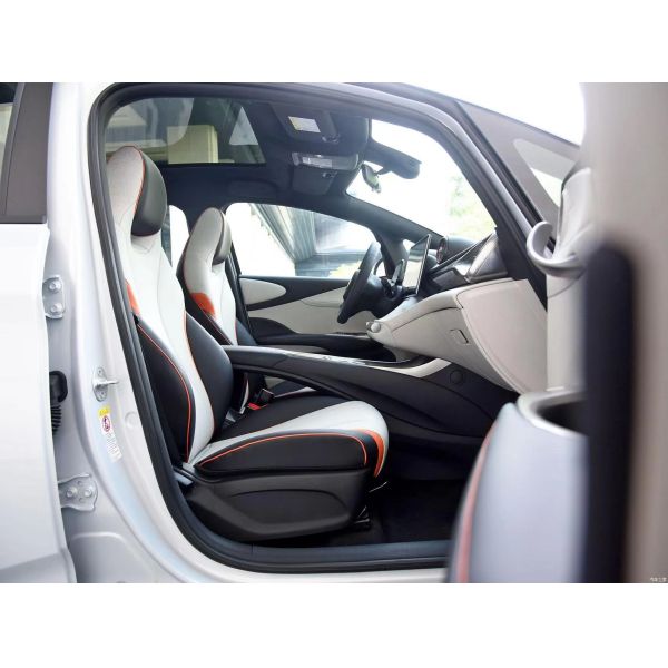 Автомобили китайца EV седана варианта рыцаря дельфина 2021 401km BYD небольшие