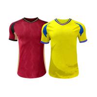 Camisetas de fútbol para niños de última generación Respirantes que eliminan la humedad Diseño elegante