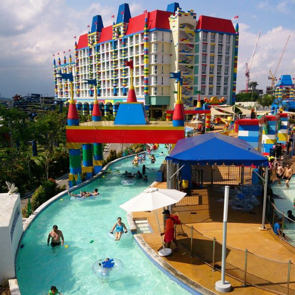 Teenages Adults Water Park Lazy River Water Floating With Inflatable Tubes