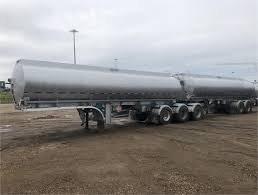CIMC New Design Super B-Tank Diesel Fuel Tanker Truck Wheel for Oil, Water, Chemical Storage & Refueling Steel Storage