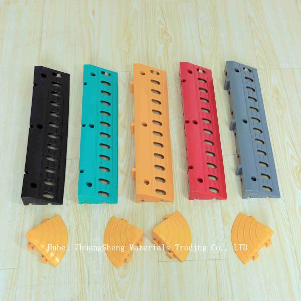 3.9mm Plastic Floor / Plastic Permeable Floor / Modern Interlocking PP Flooring Indoor Sports Plastic Floor Mats