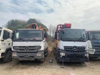 2013 49m 56m 62m Efficient Remote Control Concrete Pump 50M Vertical Reach Compatible with Most Trucks