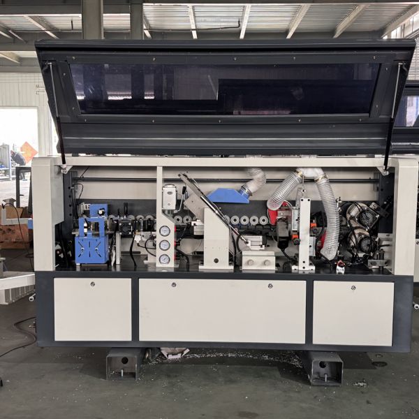 Automatic Edge Banding Machine Suitable for Various Wood Panels Providing Consistent Edge Finishing and Seamless Adhesion