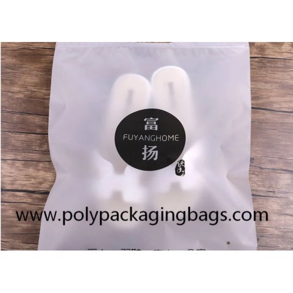 The Zipper Bag Is Clear And Transparent And Can Be Filled With Small Plastic Zipper Bag With Arm