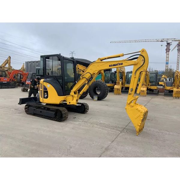 Mini Used Japan Excavator PC35MR-2 usou a máquina escavadora PC35 de KOMATSU